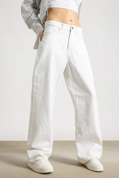 IMSONS White High-Waist Loose Straight  Jeans.